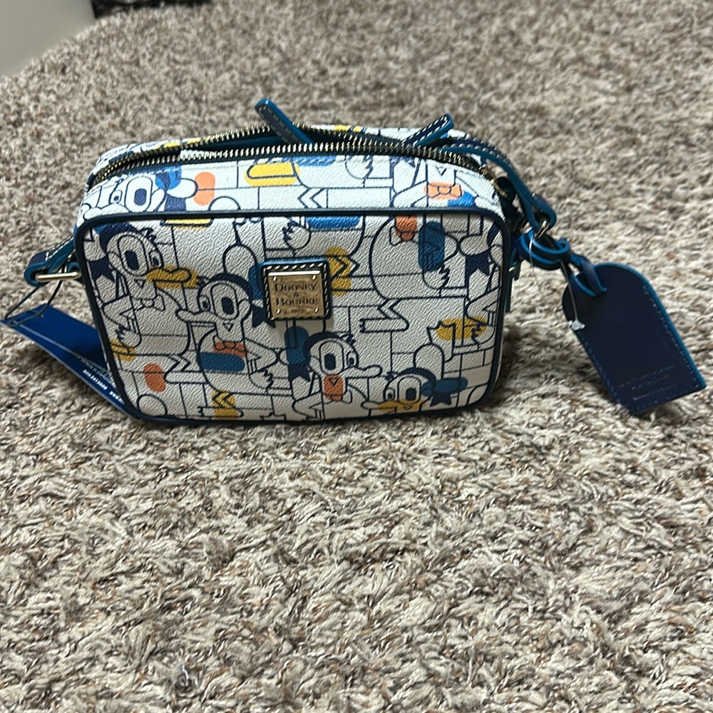 Disney Dooney & Burke crossbody NWT